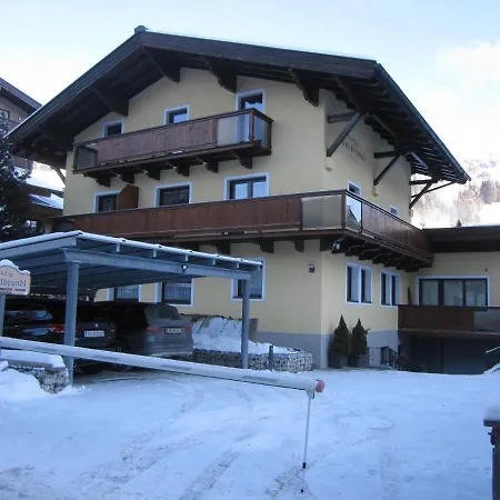 Haus Kohlbruendl アパート *